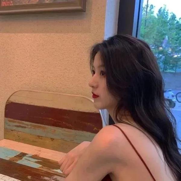 镇巴女子